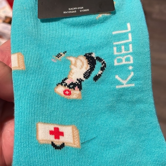 K. Bell Veterinarian Crew Socks Teal Dog Cat Medical size 9-11 - Picture 6 of 7